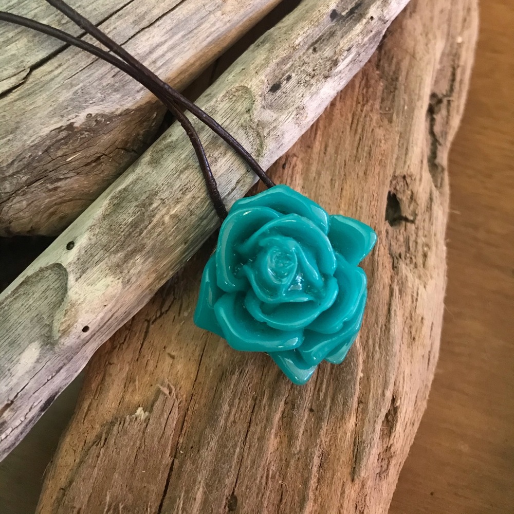 Necklace Turquoise Rose Pendant